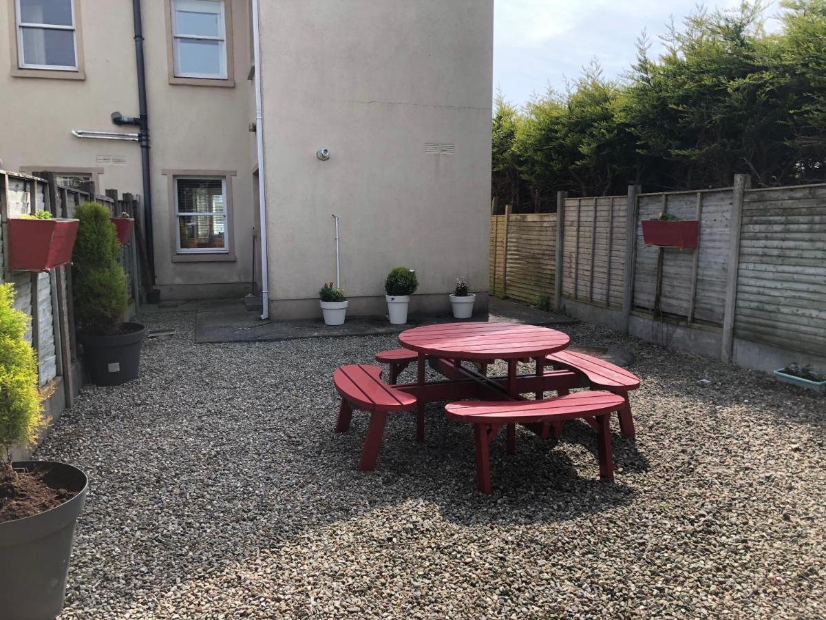 5 College Crescent Apartment Galway Exterior photo